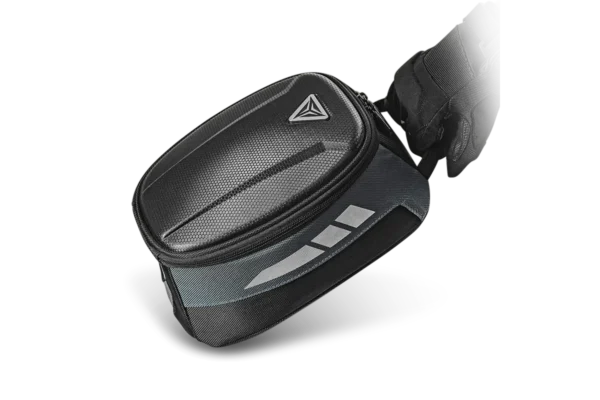 Motowolf Magnetic Tank Bag mounted on motorcycle fuel tank