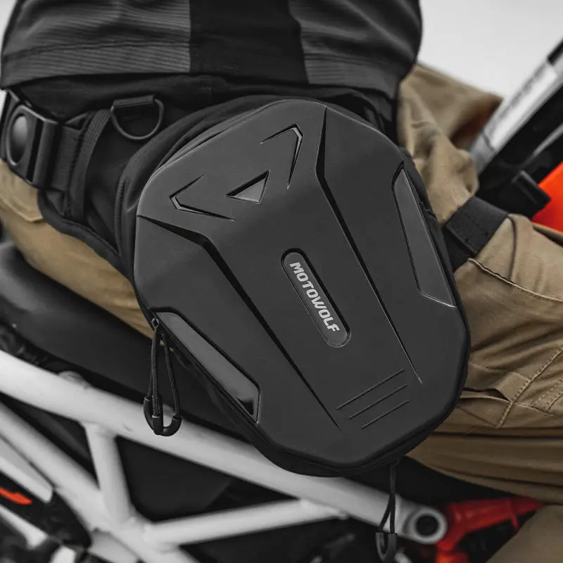 Motowolf Leg Bag – Motorcycle Waterproof Riding Waist & Thigh Pouch 2 Motowolf Leg Bag waterproof material
