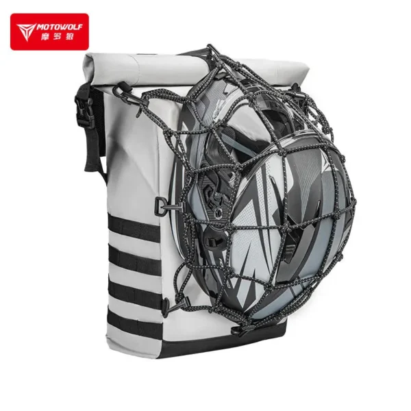 Rider wearing MOTOWOLF Backpack MB3 on a motorcycle