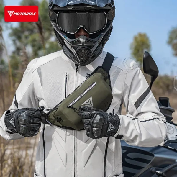 Breathable back mesh of the MOTOWOLF Cross Body Bag