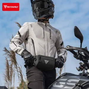 MOTOWOLF Cross Body Bag reflective strips glowing at night
