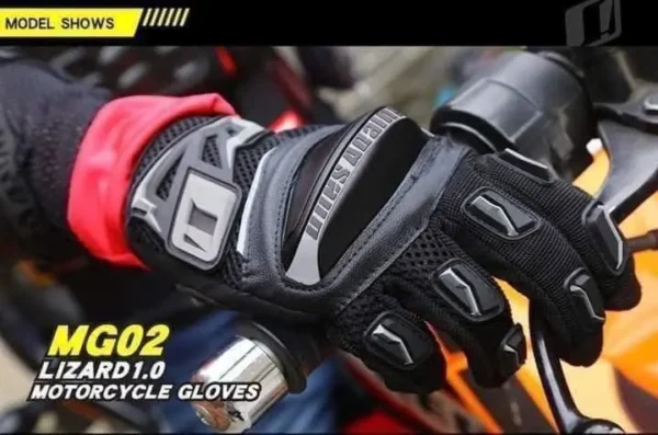 Conductive touchscreen capability on Once Again MG02 finger tips