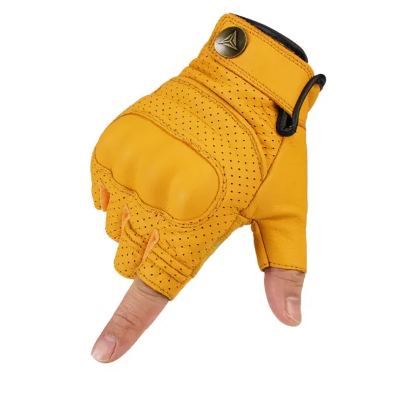 MOTOWOLF Leather Gloves – Retro Half Finger Motorcycle Riding Gloves 5 MOTOWOLF Leather Gloves available color variations black and brown