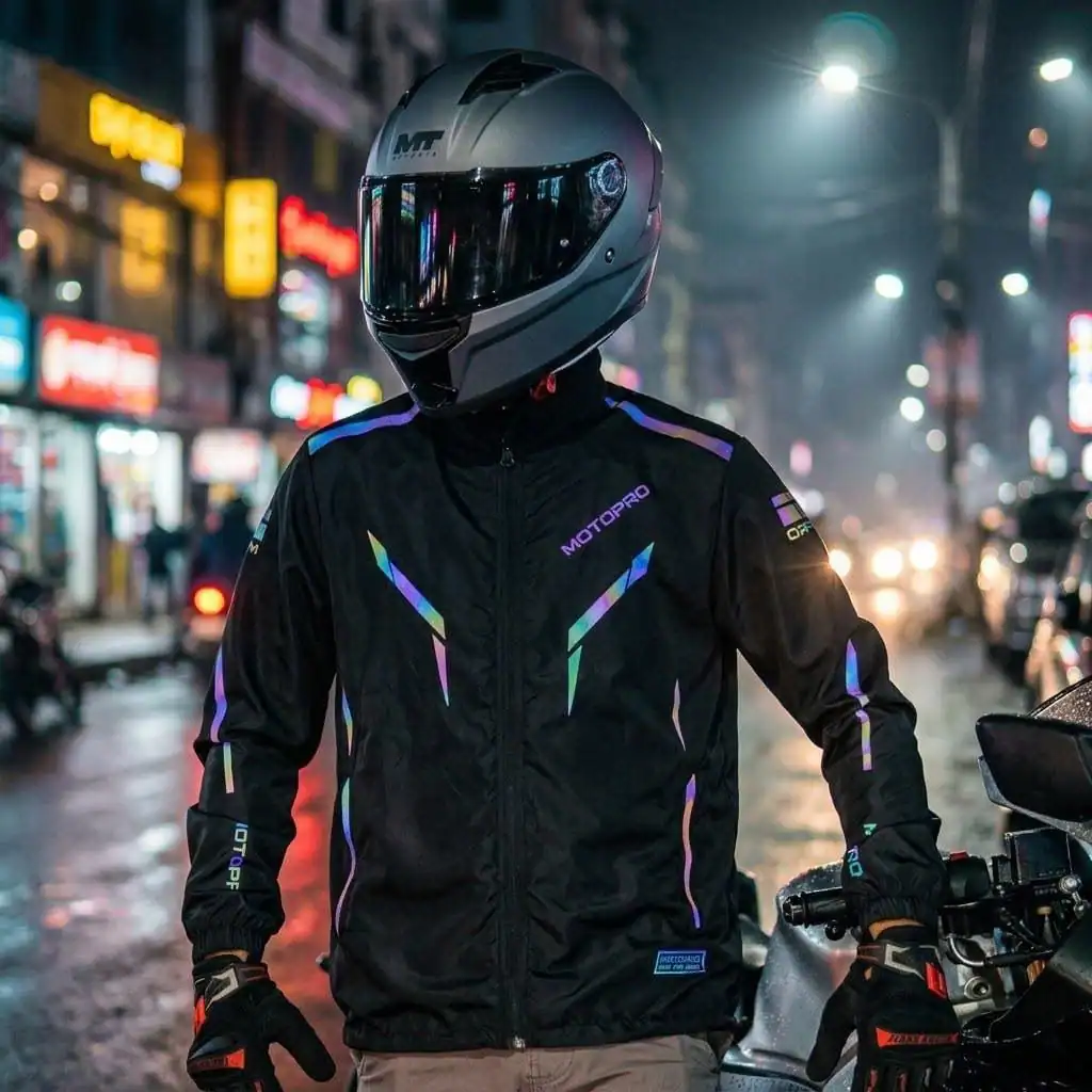 MotoPro Windbreaker – Iridescent Reflective Motorcycle Windbreaker 3 Infographic highlighting the adjustable collar, YKK zipper, water-resistant textile, and iridescent logos of the MotoPro Windbreaker